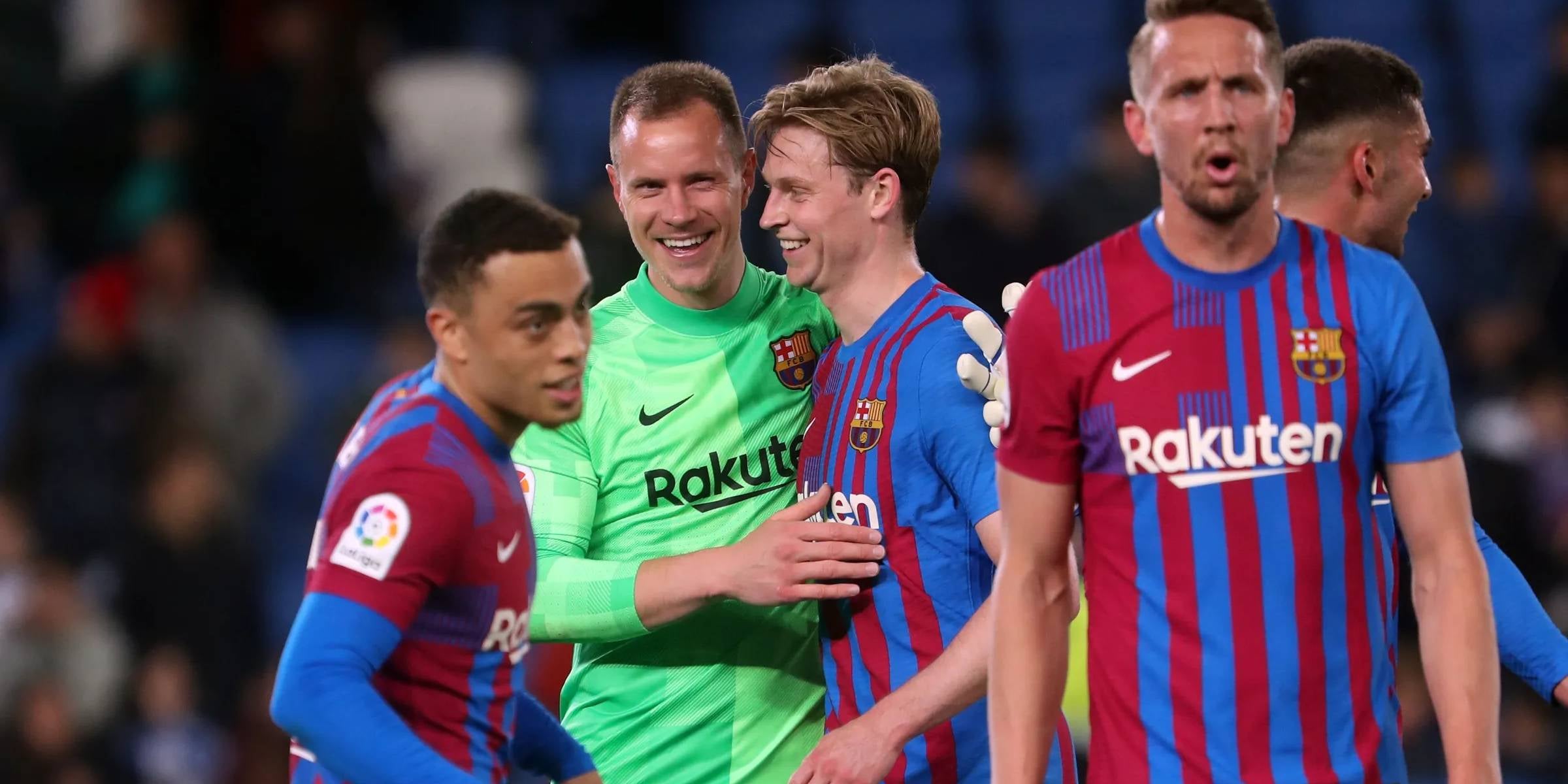 Frenkie de Jong i Ter Stegen parlen després d'un partit | FC Barcelona