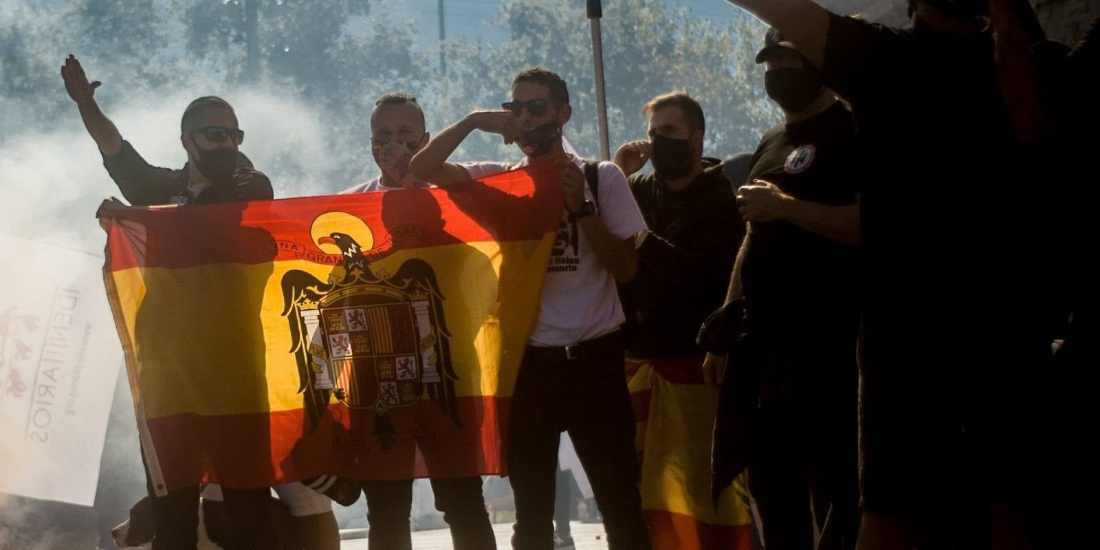 Seguidors de l'ultra dreta, en una manifestació el Dia de la Hispanitat a Barcelona | Europa Press