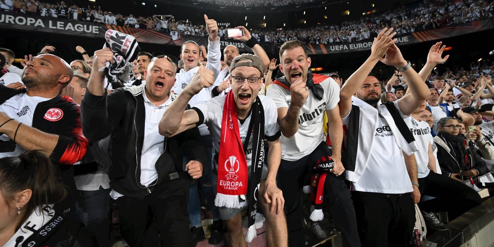 Aficionats de l'Eintracht de Frankfurt al Camp Nou | Europa Press