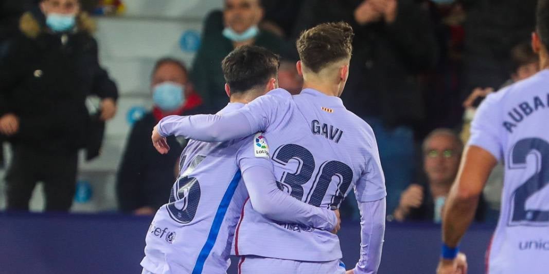 Pedri i Gavi celebren un gol | FC Barcelona