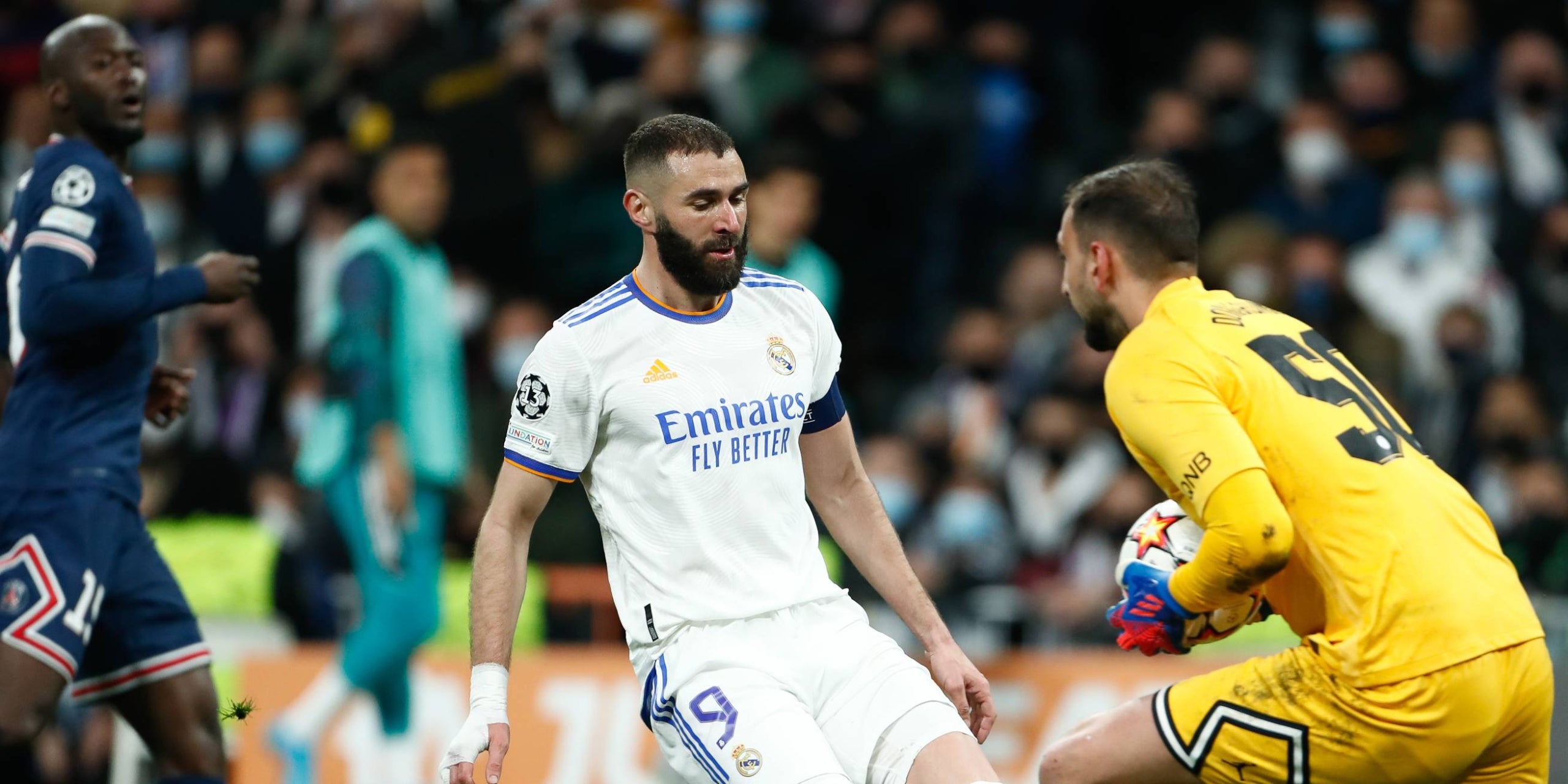 Karim Benzema, davant de Gianluigi Donnarumma | Europa Press