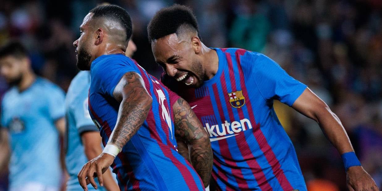 Memphis i Aubameyang celebren un gol al Camp Nou | FC Barcelona