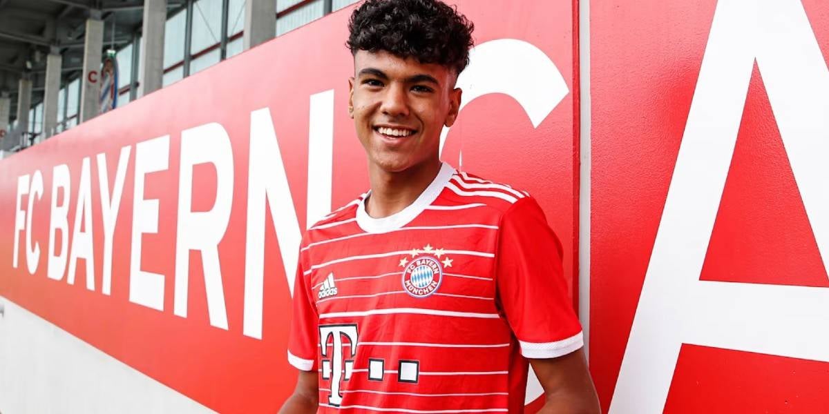 Adam Aznou, nou fitxatge del Bayern | FC Bayern München