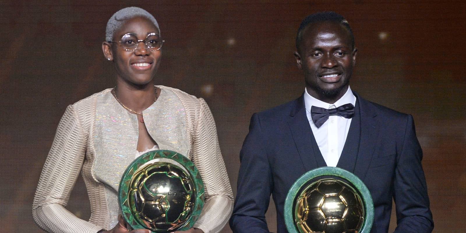 Asisat Oshoala, jugadora del Barça, i Sadio Mané, del Bayern, a la gala de la CAF | CAF