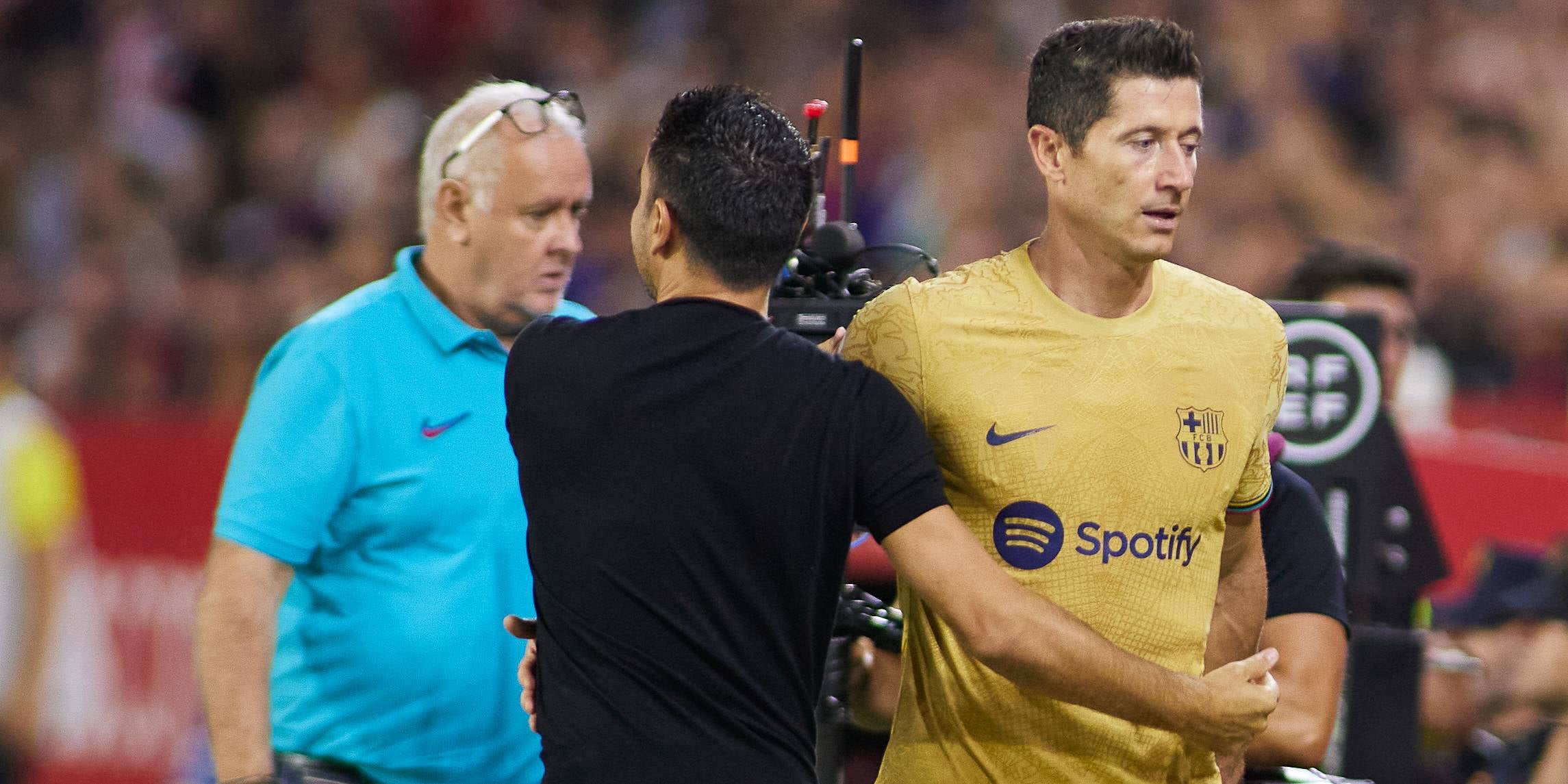 Xavi Hernández, amb Robert Lewandowski | Europa Press
