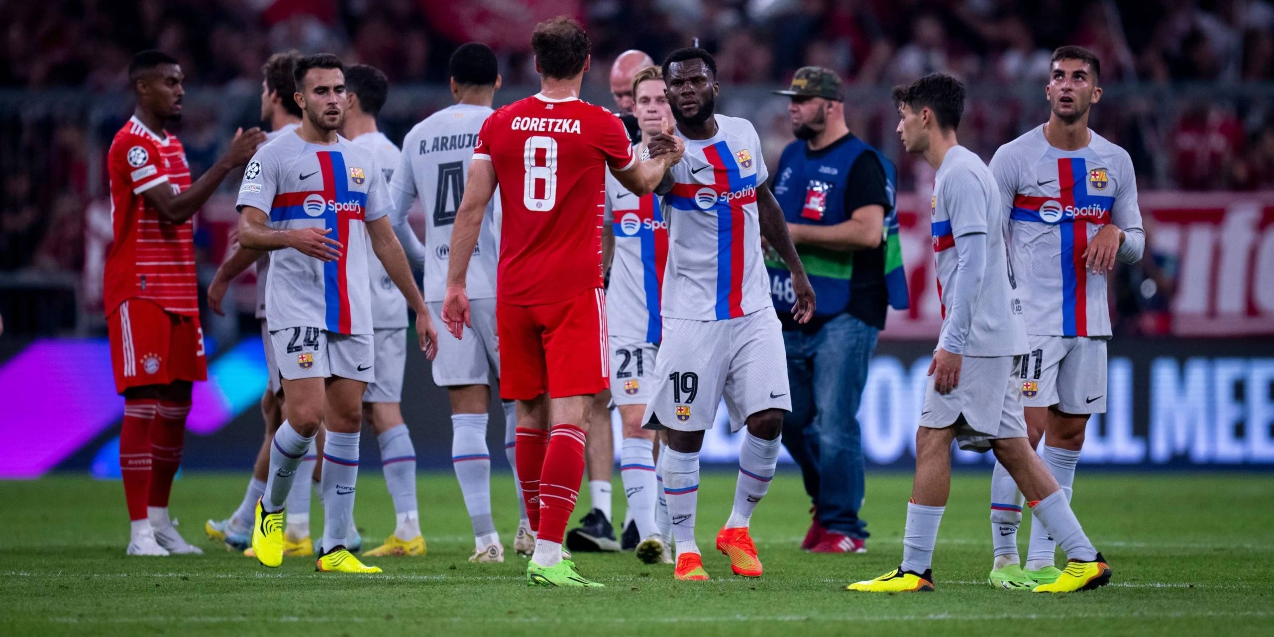 Los jugadores del Barça, tras el partido contra el Bayern | FC Barcelona