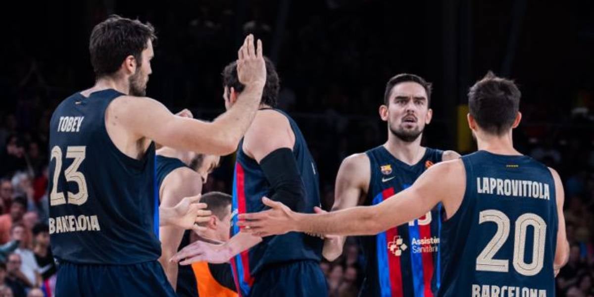 Jugadors del FC Barcelona durant el clàssic de l'Eurolliga | @FCBbasket
