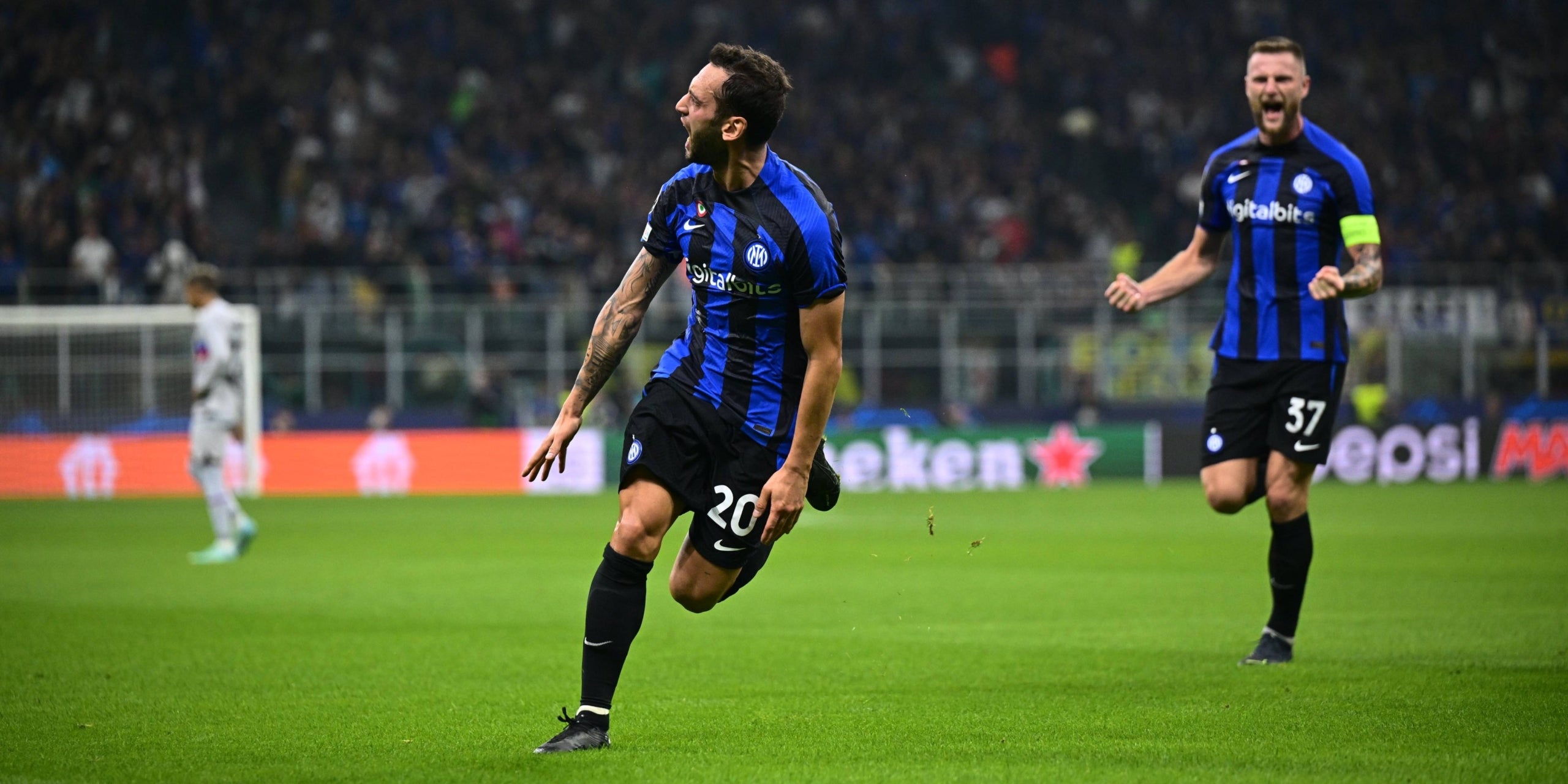 L'Inter de Milà celebra un gol contra el Barça | @Inter