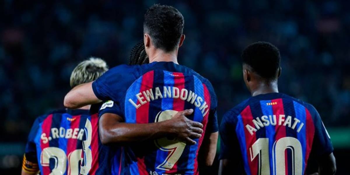 Jugadors del FC Barcelona celebrant un gol durant el Barça - Vila-real de Lliga | @FCBarcelona_cat