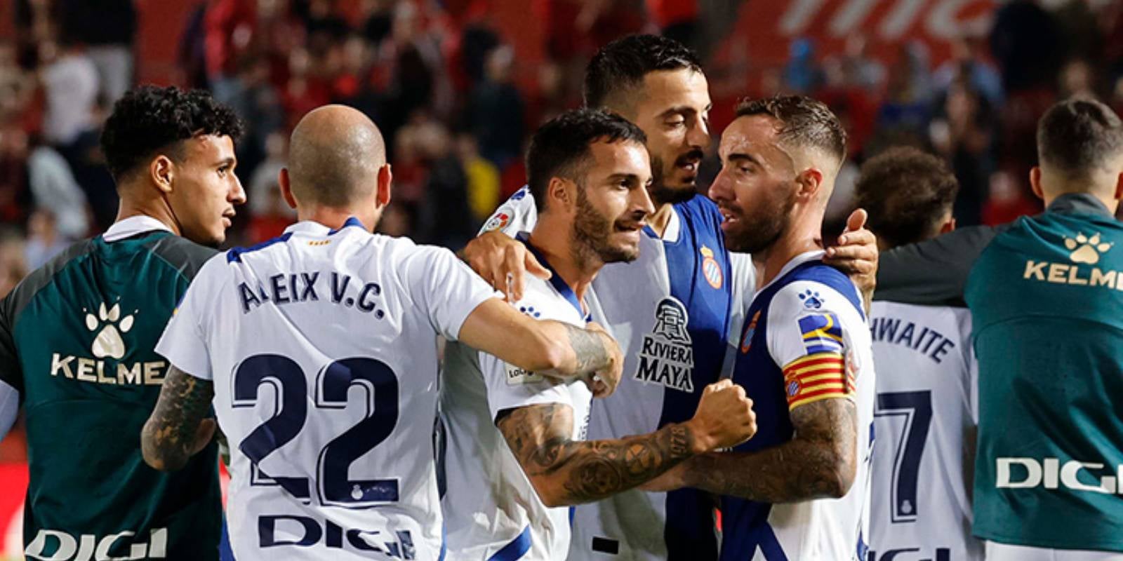 Jugadors de l'Espanyol celebren el gol de Lazo | RCD Espanyol