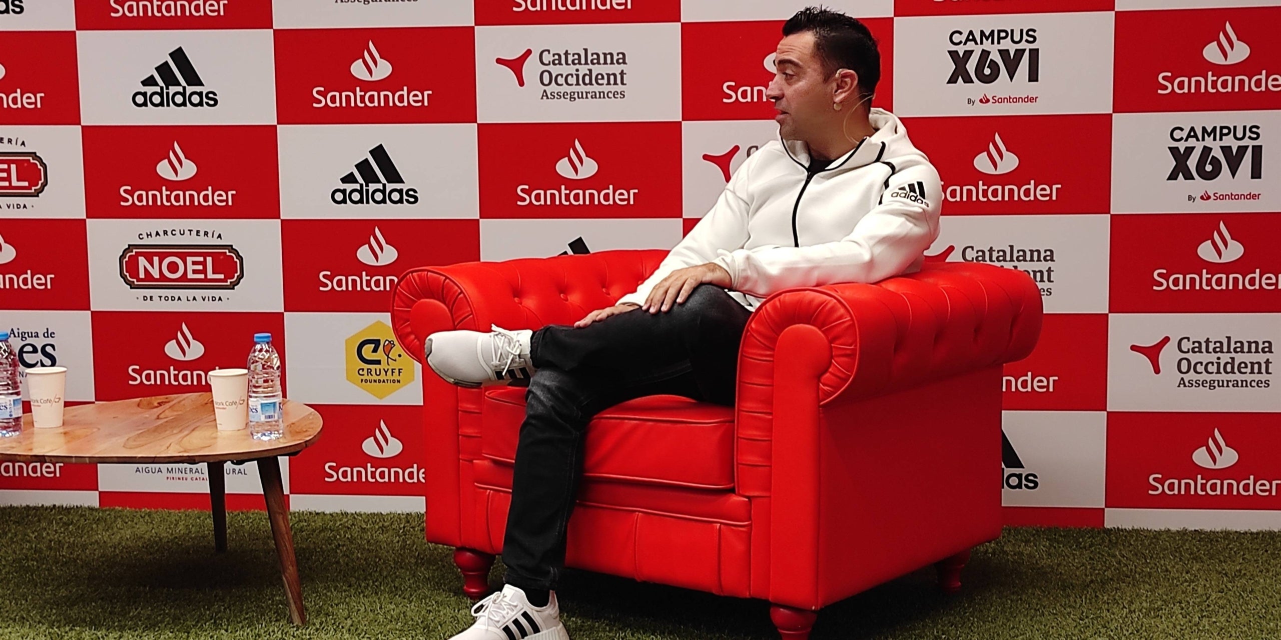 Xavi Hernández, durante la presentación de su campus | Europa Press