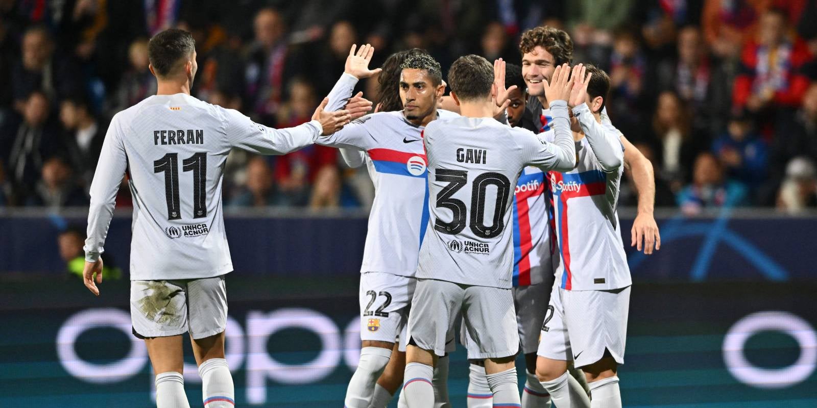 Els jugadors del Barça celebren el seu primer gol a Pilsen | FC Barcelona