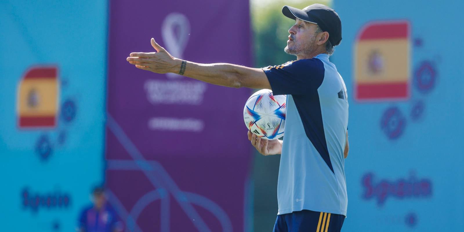 Luis Enrique, durant un entrenament amb la selecció espanyola | @SEFutbol