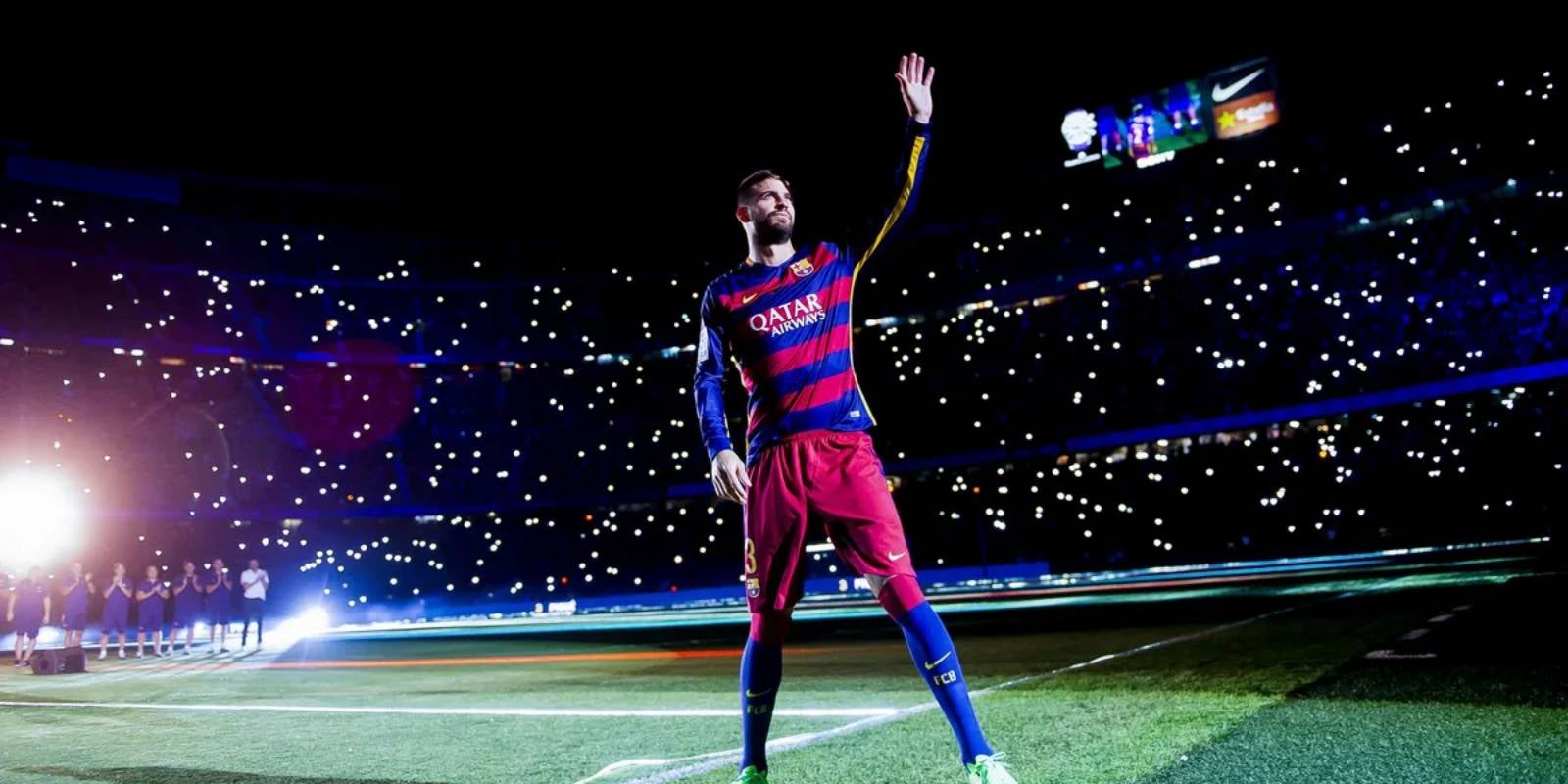 Gerard Piqué, durant la presentació del Barça de la temporada 2015/2016, al Trofeu Joan Gamper | FC Barcelona