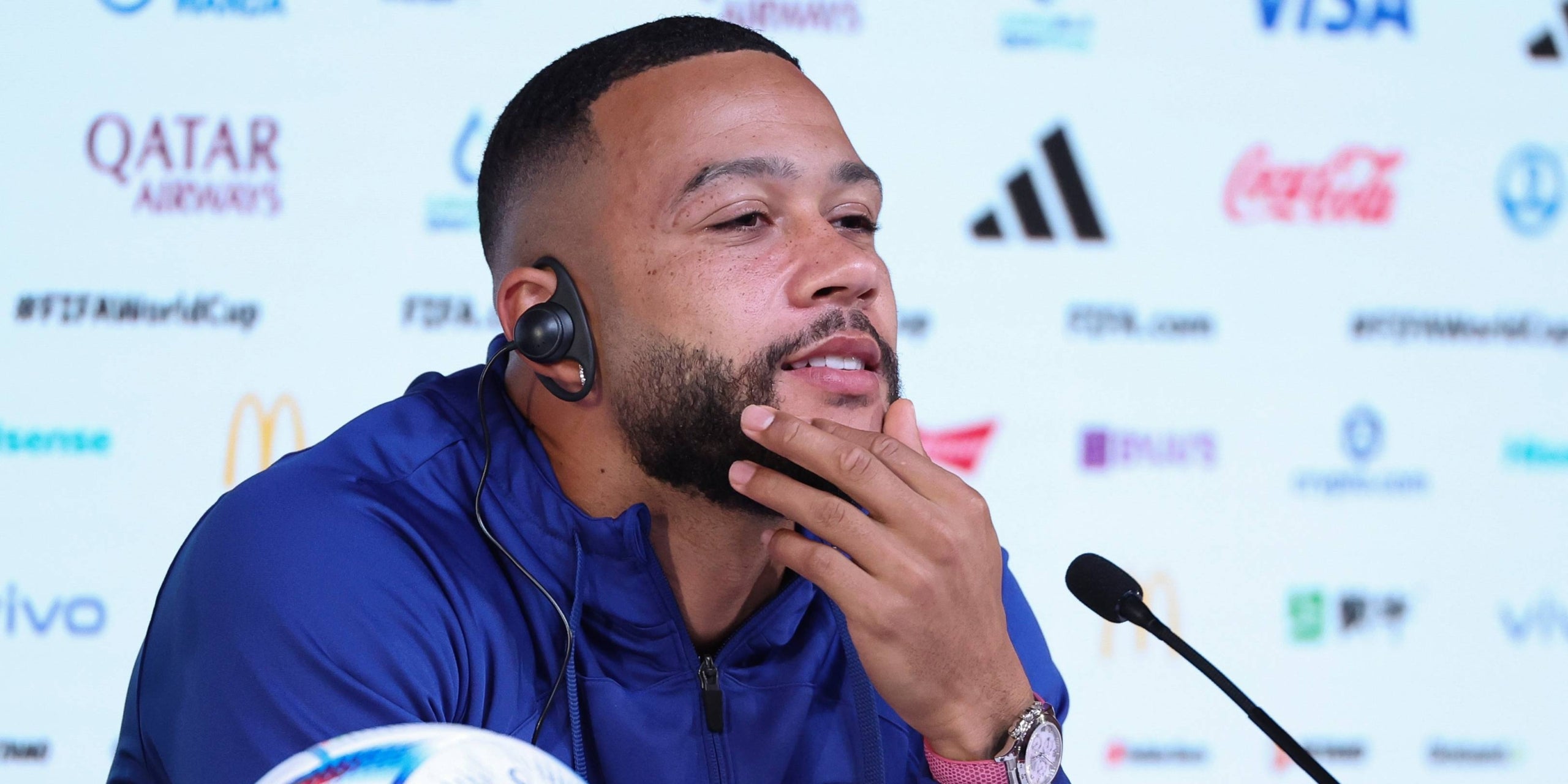 Memphis Depay, durant una roda de premsa | Europa Press