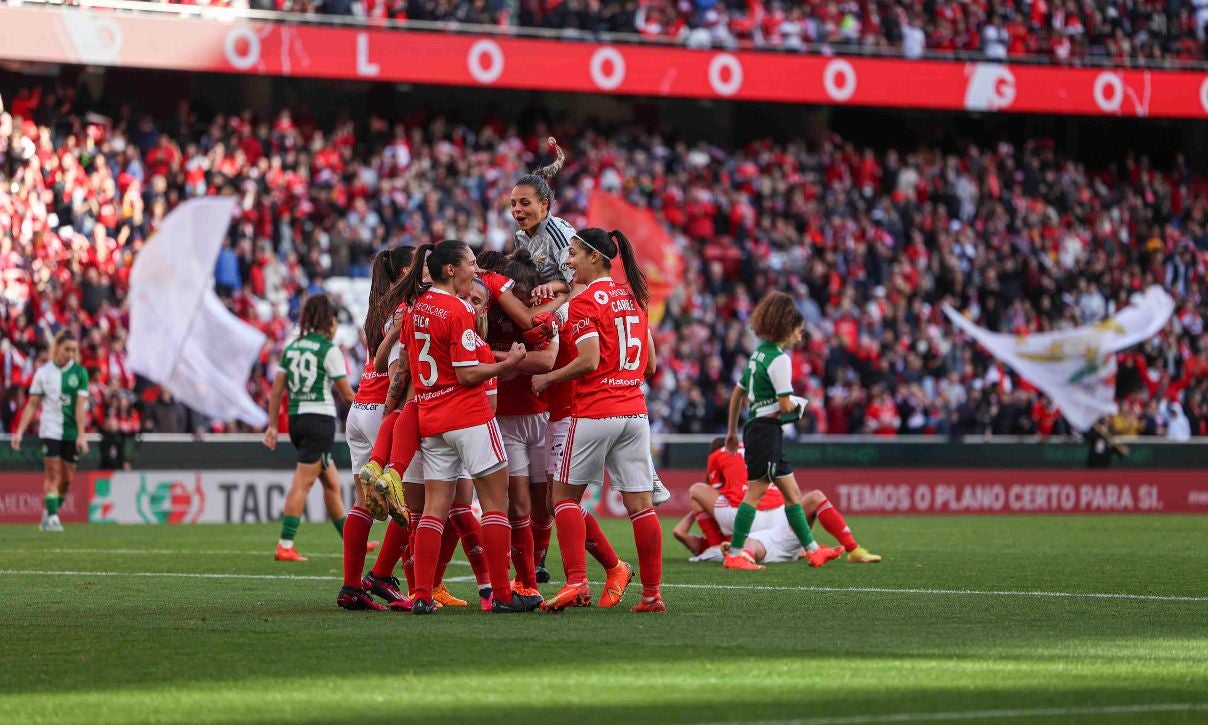 Imatge del partit entre el Benfica i el Sporting de Portugal femenins, amb victòria de les locals per 5-0 | Benfica