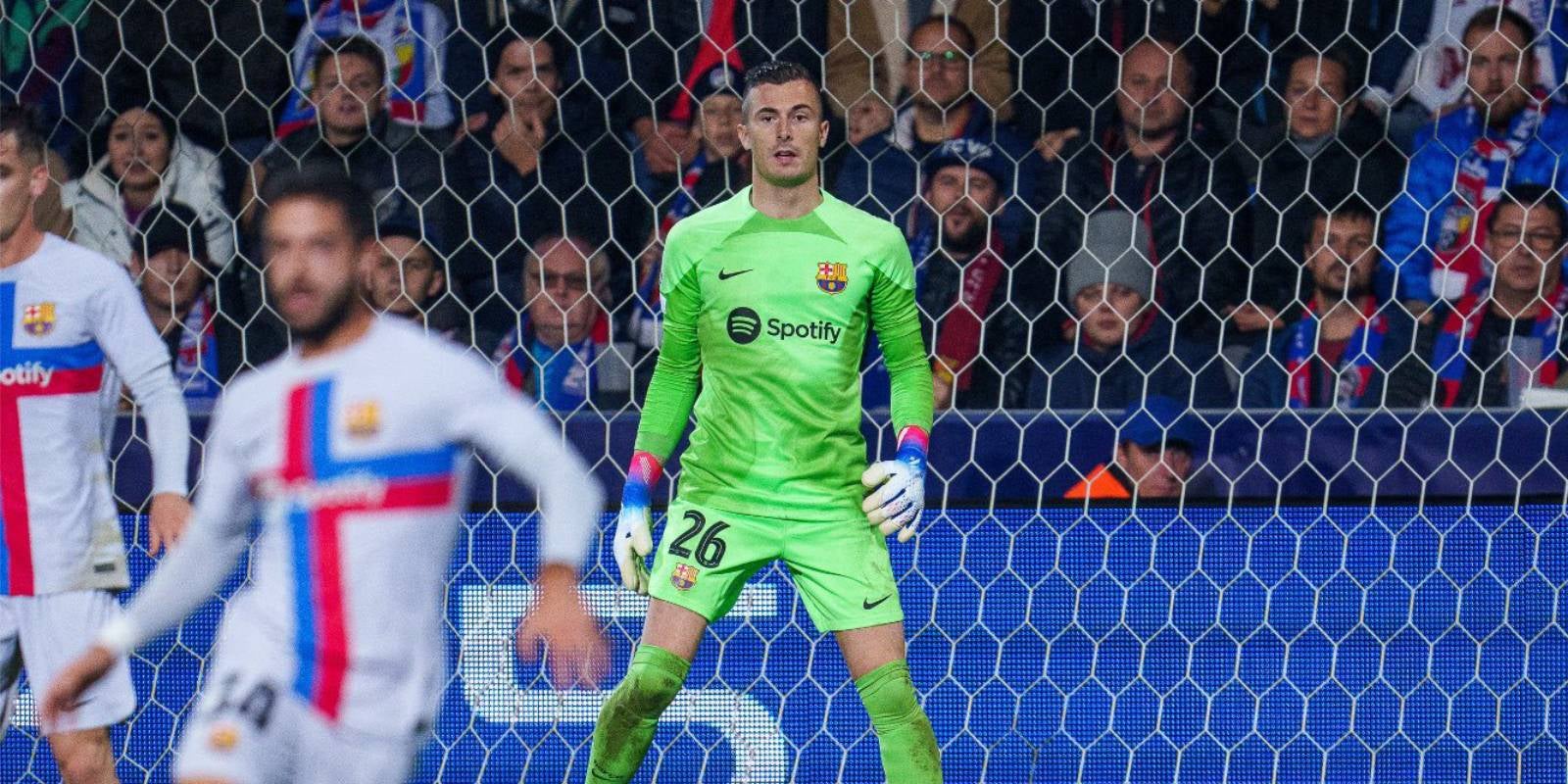 Iñaki Peña, jugador del Barça, durant el partit contra el Viktoria Pilsen a la República Txeca de la Champions de la temporada 2022/2023 | FC Barcelona