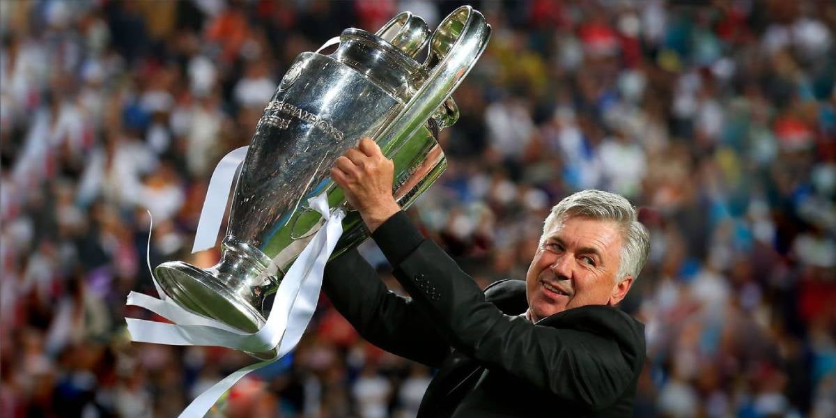 Carlo Ancelotti, alçant el títol de la UEFA Champions League | Reial Madrid