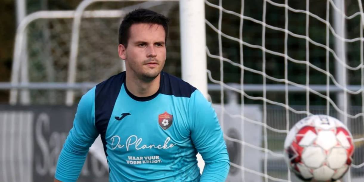 Arne Espeel, porter del Winkel Sport B | Facebook