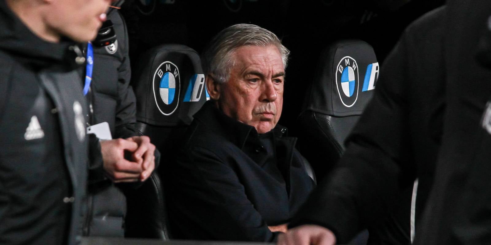 Carlo Ancelotti, entrenador del Reial Madrid, durant el partit contra el València de Lliga de la temporada 2022/2023 al Santiago Bernabeu | Europa Press