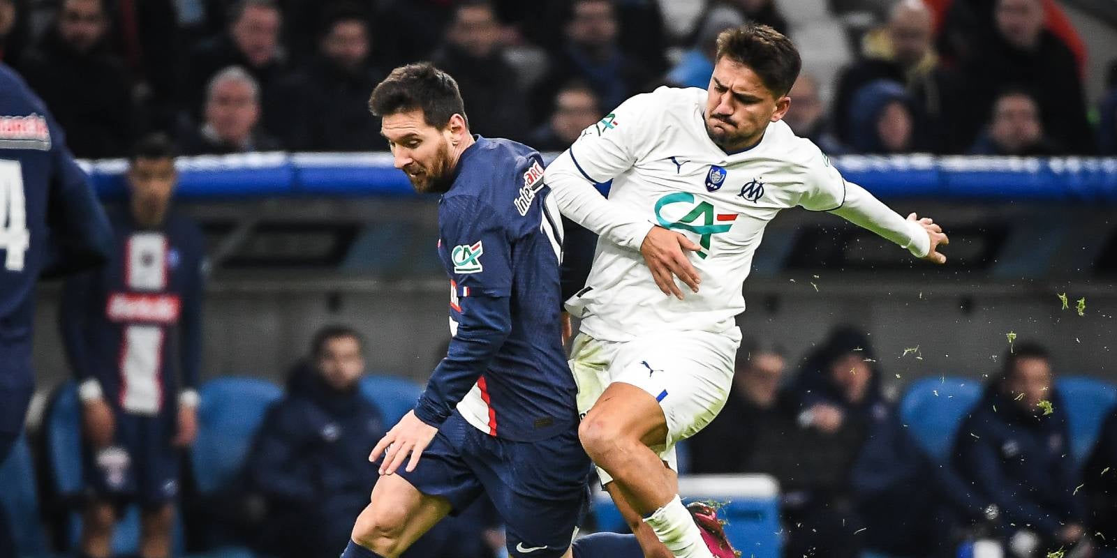 Leo Messi i Cengiz Under, durant l'Olympique de Marsella-PSG de la Copa de França | Europa Press