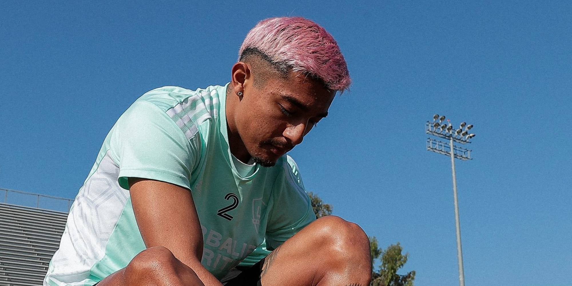 Julián Araujo, lateral dret de LA Galaxy | @LAGalaxy