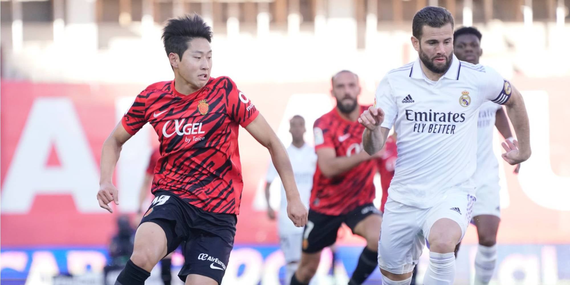 Kang In Lee i Nacho, durant el duel a Son Moix | @RCD_Mallorca