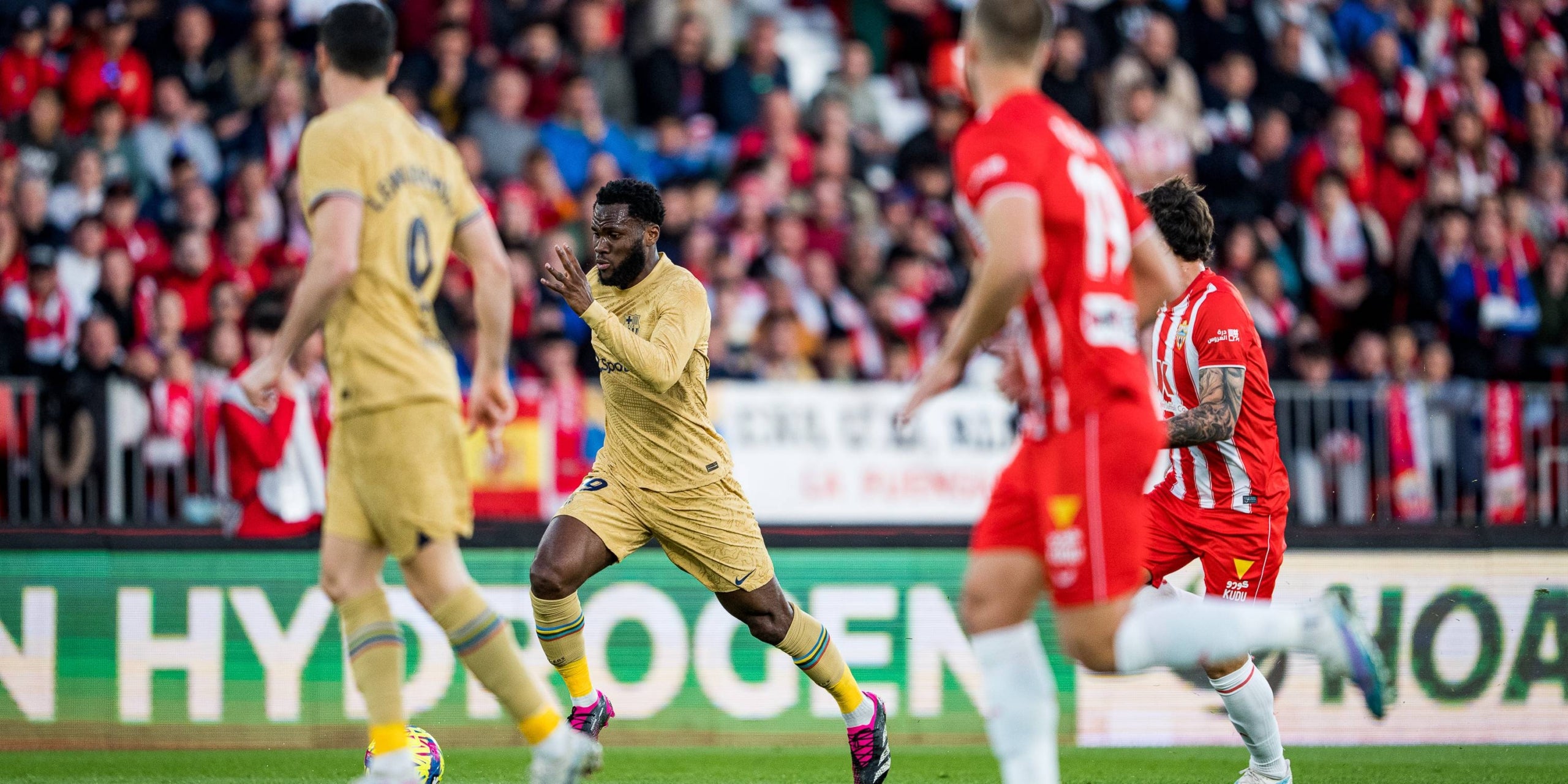 Franck Kessie, durant el partit contra l'Almeria | FC Barcelona