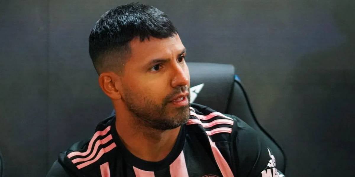 El Kun Agüero, amb la samarreta del seu equip de la Kings League | Kunisports