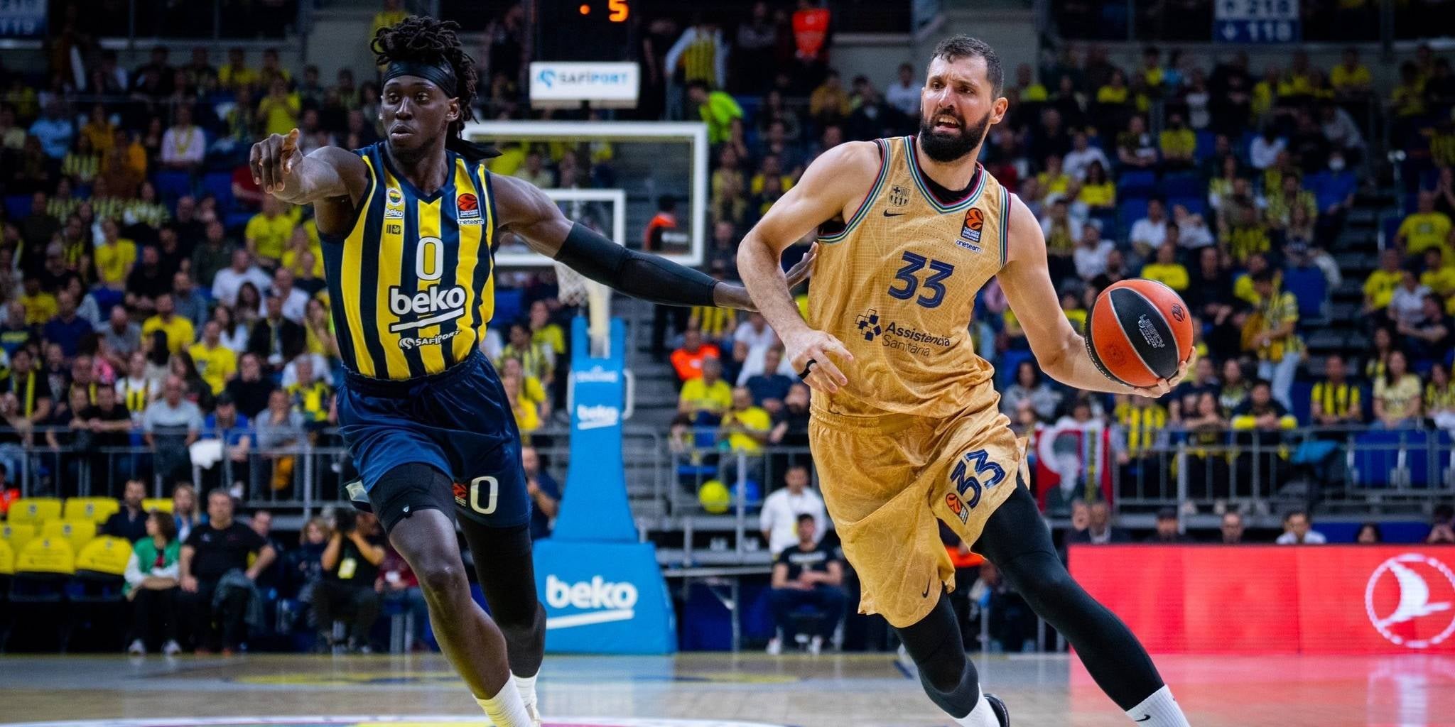 Nikola Mirotic, durant el duel a la pista del Fenerbahce | Europa Press