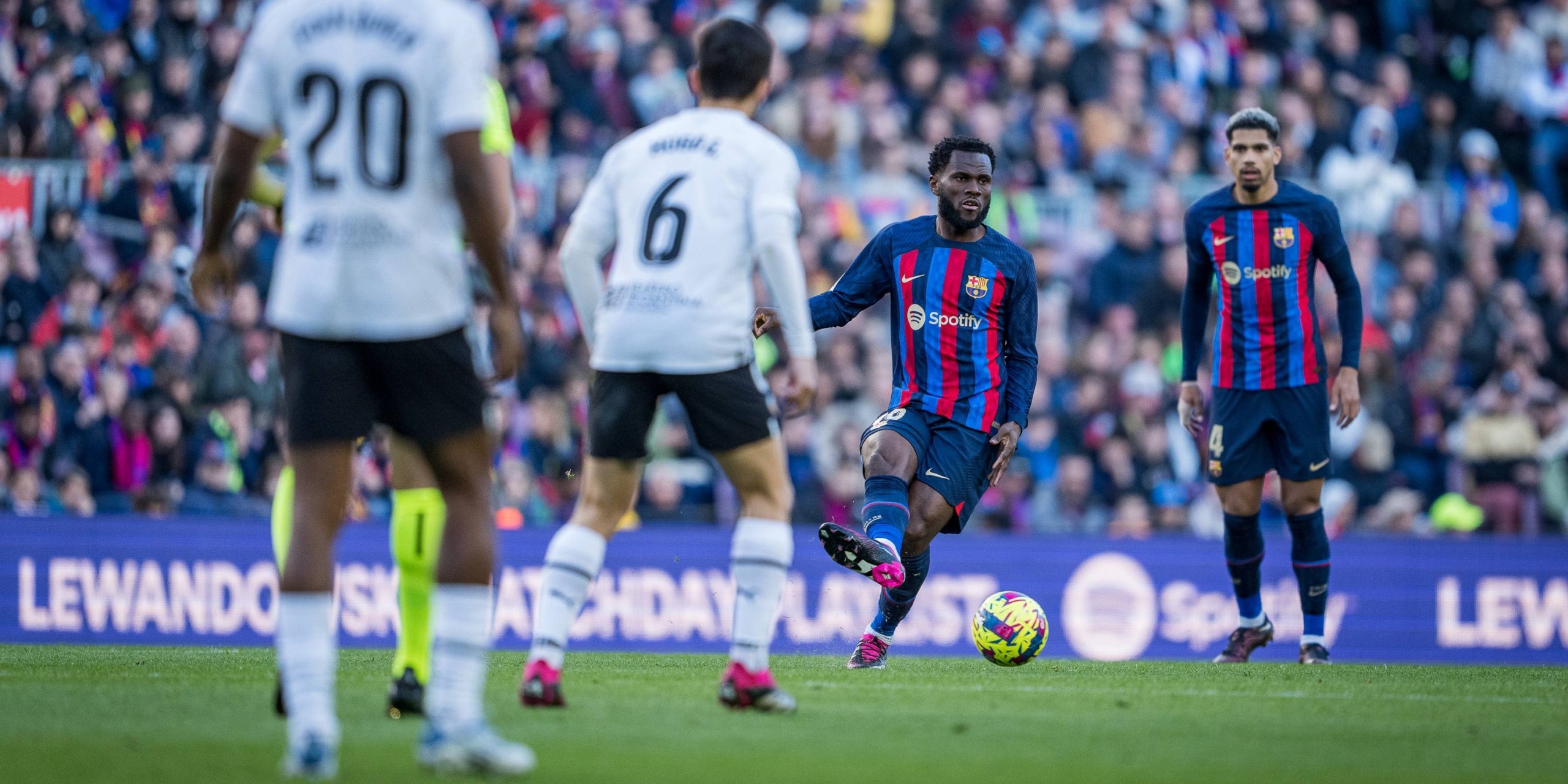 Franck Kessie, durant el Barça-València | @fcbarcelona_cat