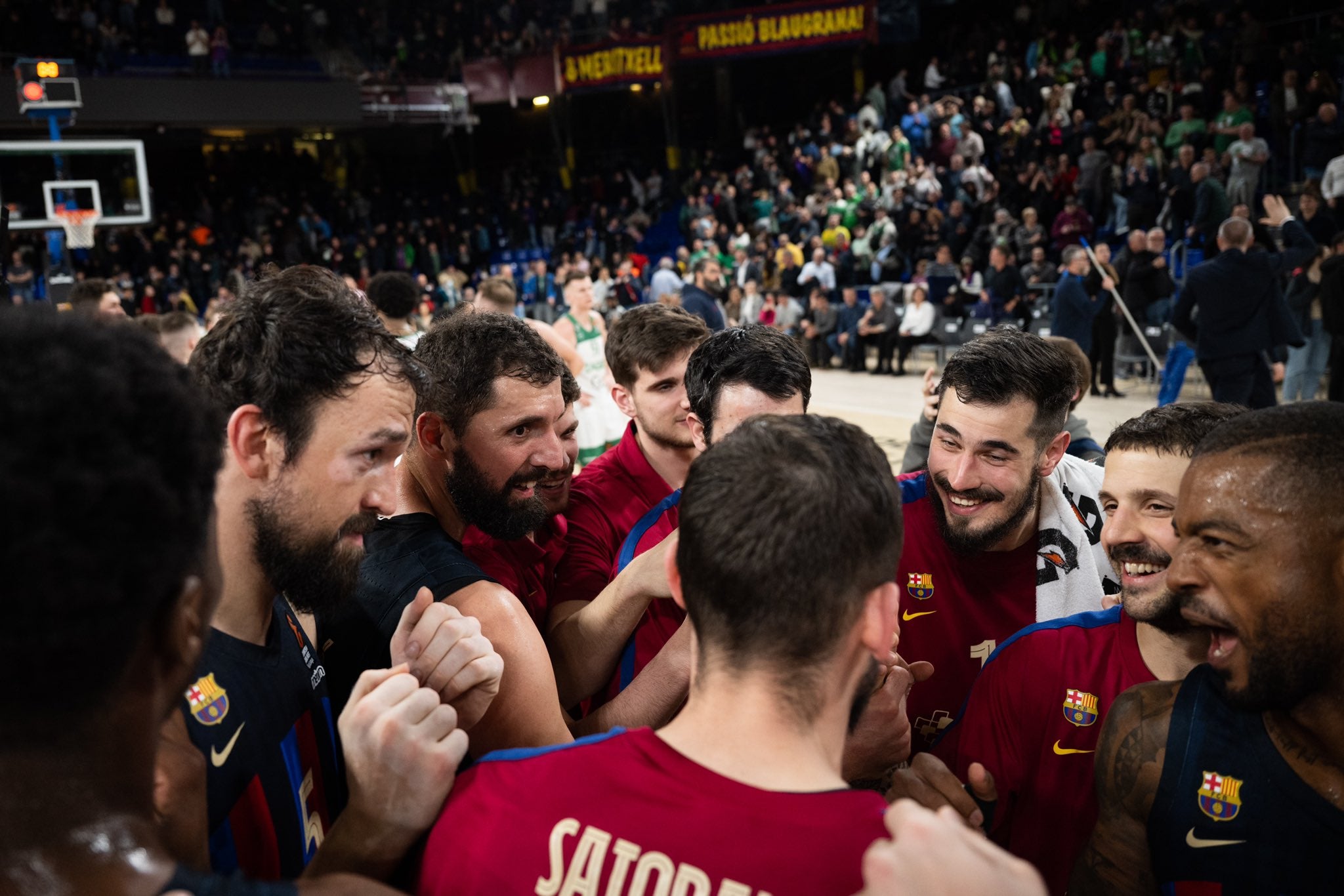 Els jugadors del Barça celebren la victòria contra el Zalgiris | FC Barcelona