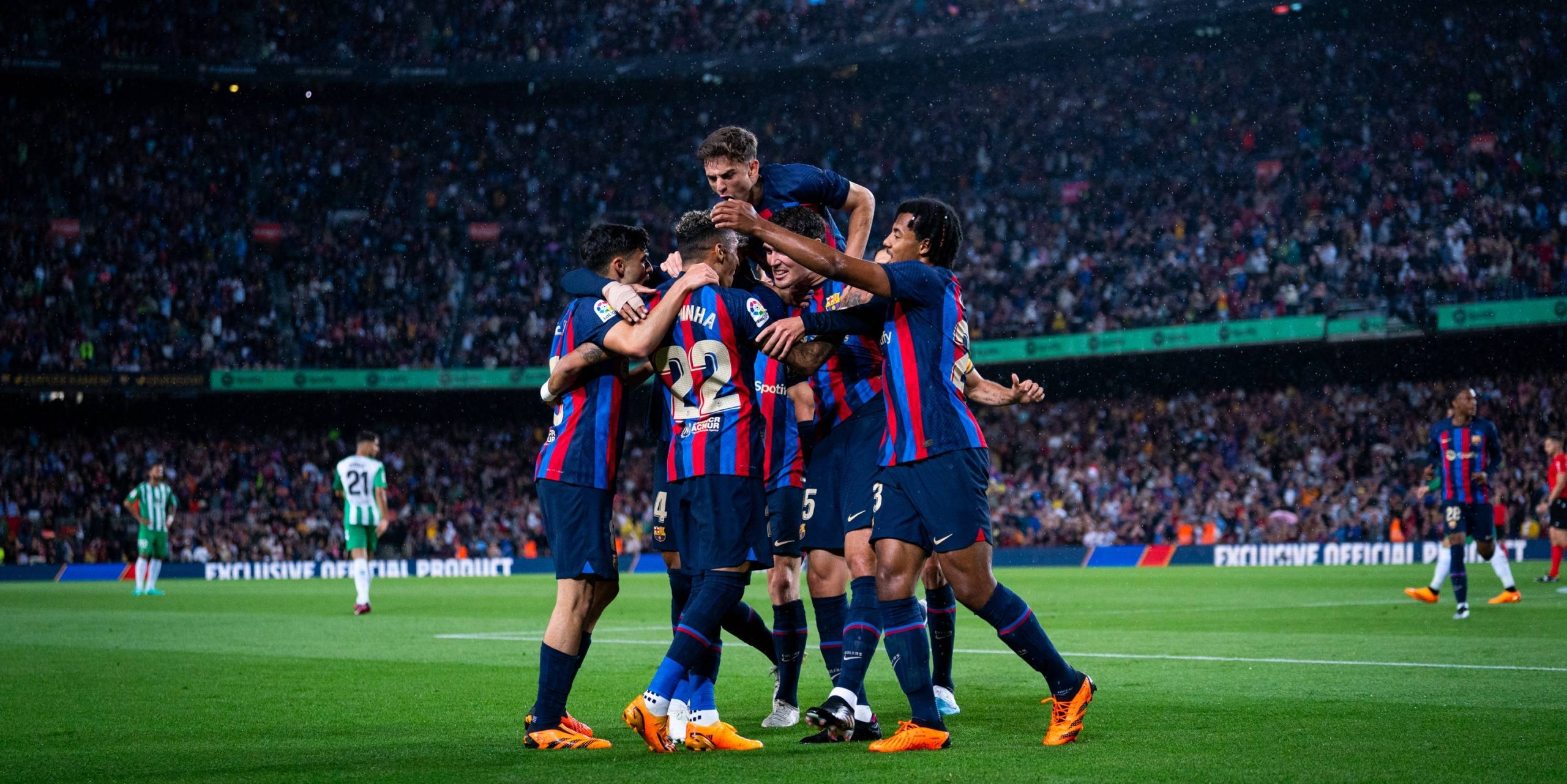 Els jugadors del Barça celebren un gol contra el Betis | FC Barcelona