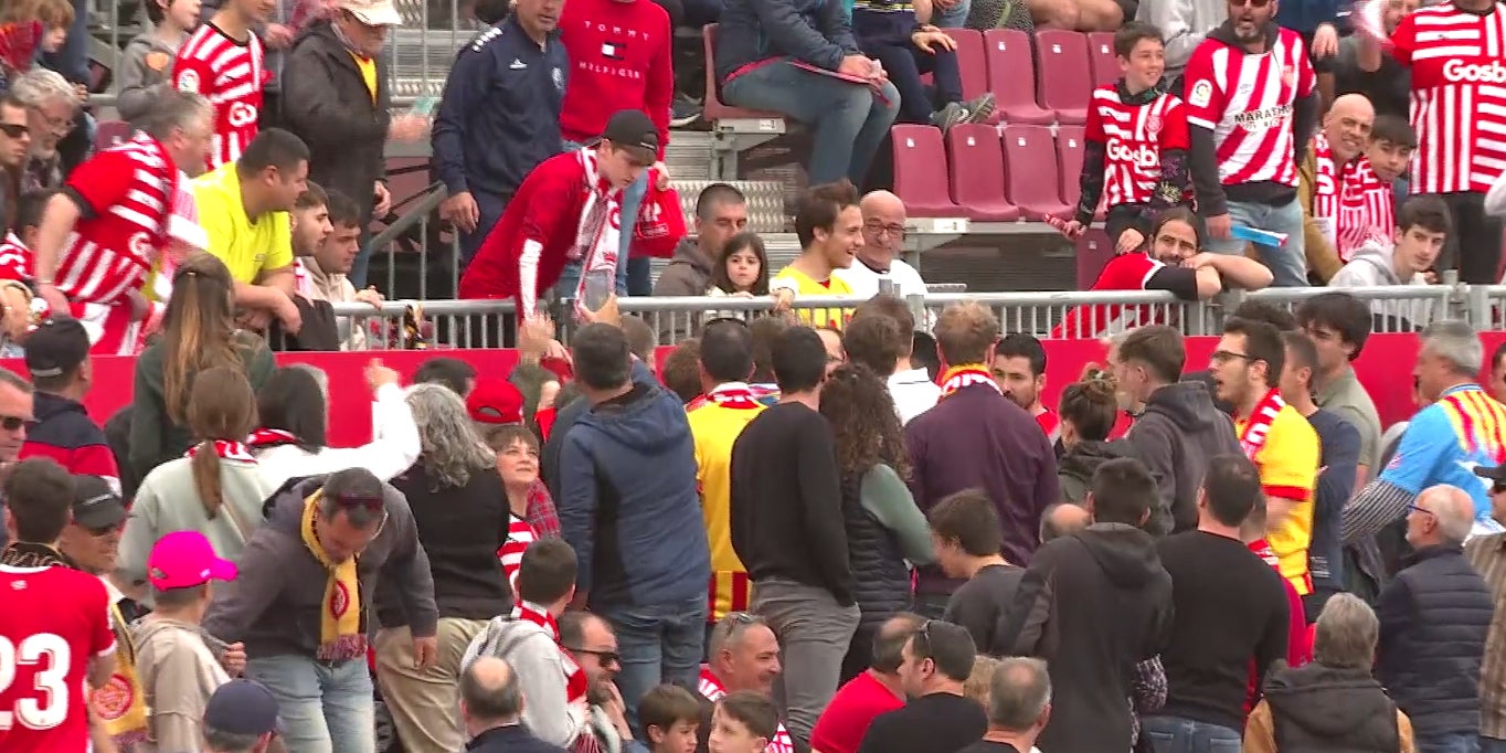 Incidents a les graderies de Montilivi durant el derbi català | Esport 3
