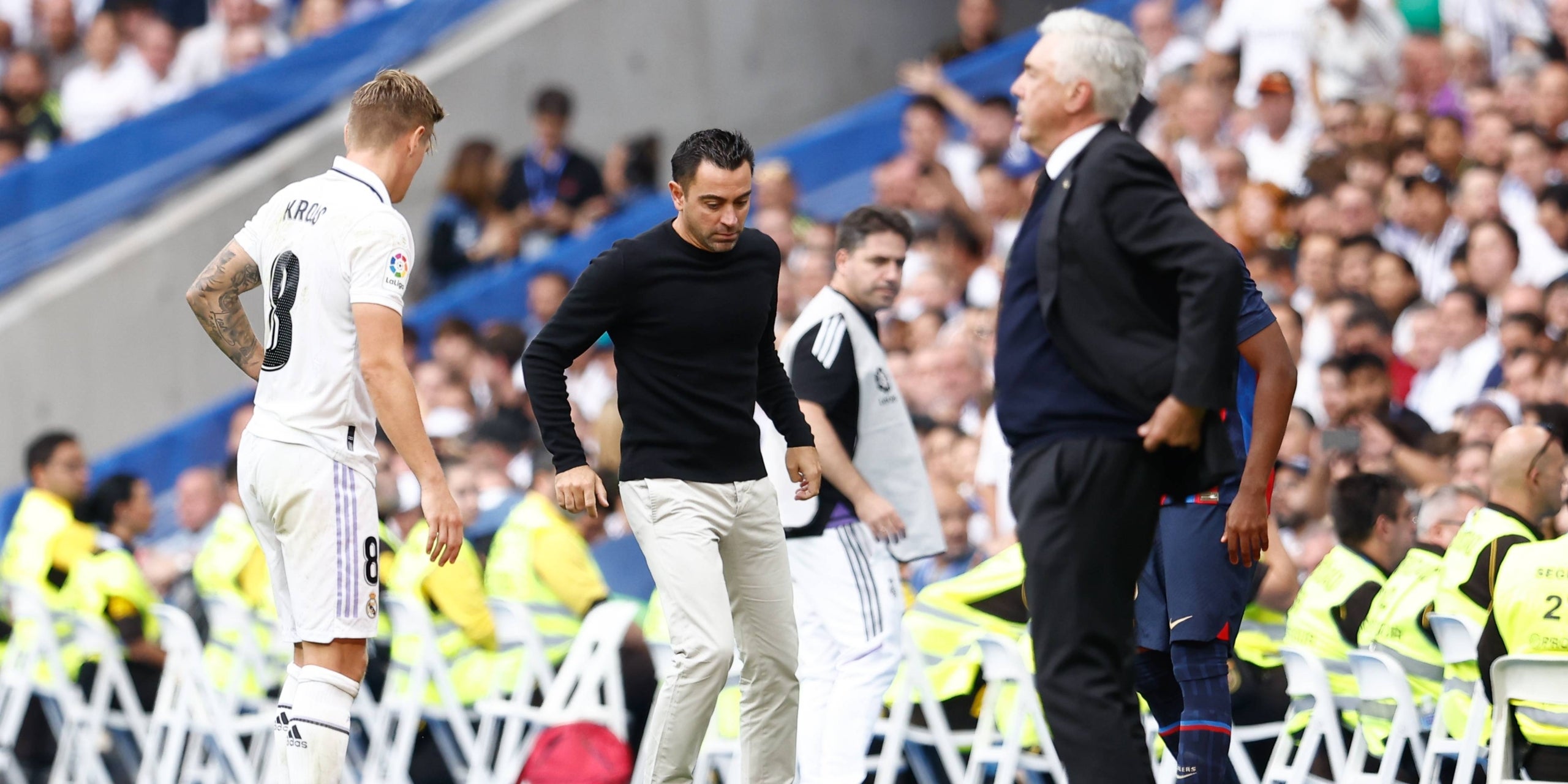 Xavi Hernández, durant un partit contra el Madrid | Europa Press
