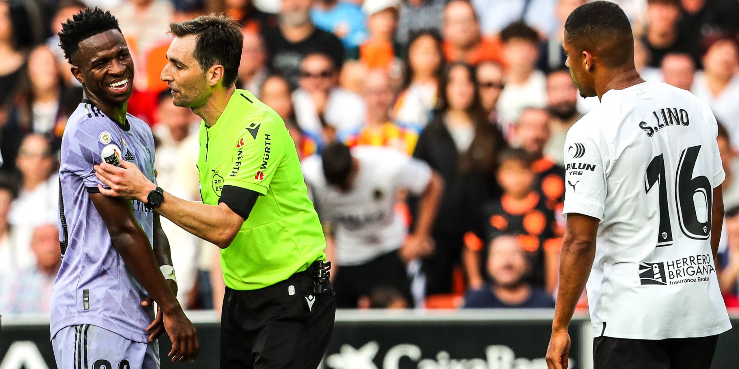Vinicius Jr., durant el partit contra el València | Europa Press