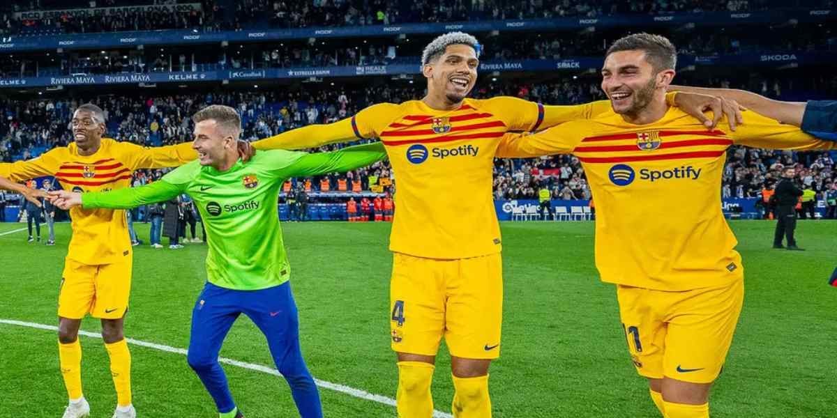 Ronald Araujo, durant la celebració del Barça pel títol de Lliga | Europa Press
