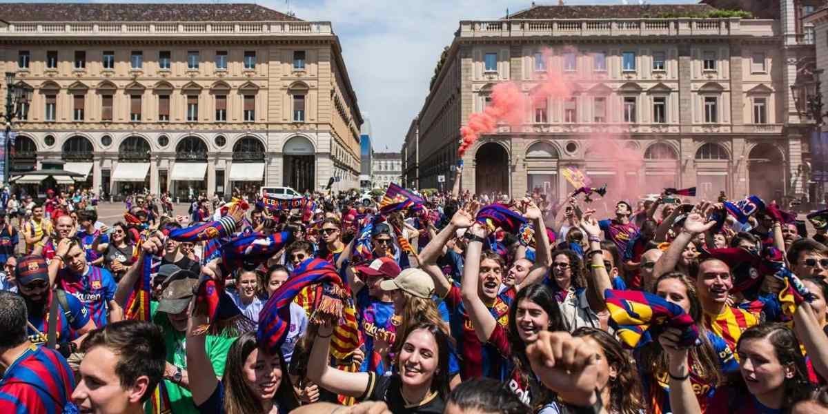 Algunos aficionados desplazados a Turín el año pasado | FC Barcelona