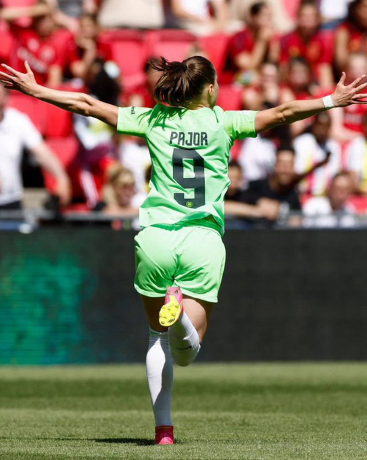 Ewa Pajor, jugadora del Wolfsburg celebrando el primer gol de la final de la Champions contra el Barça | UEFA Women's Champions League
