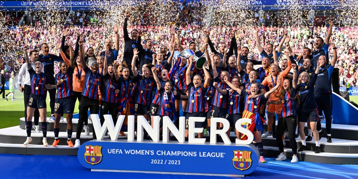 El Barça aixecant la seva segona Champions | UEFA Women’s Champions League