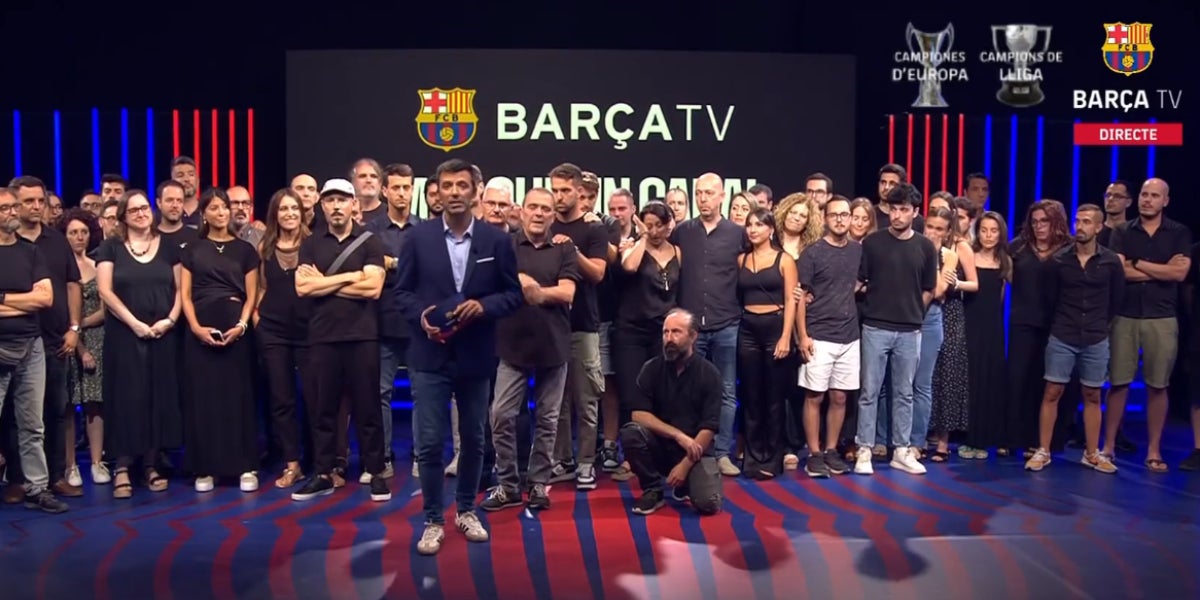 Els treballadors de Barça TV durant la darrera emissió del canal | Barça Tv