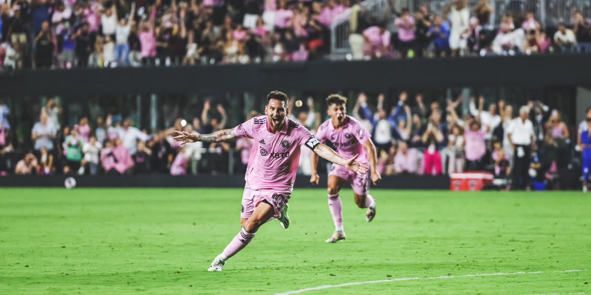 Messi celebrant un gol durant el seu debut amb Inter Miami | @InterMiamiCF