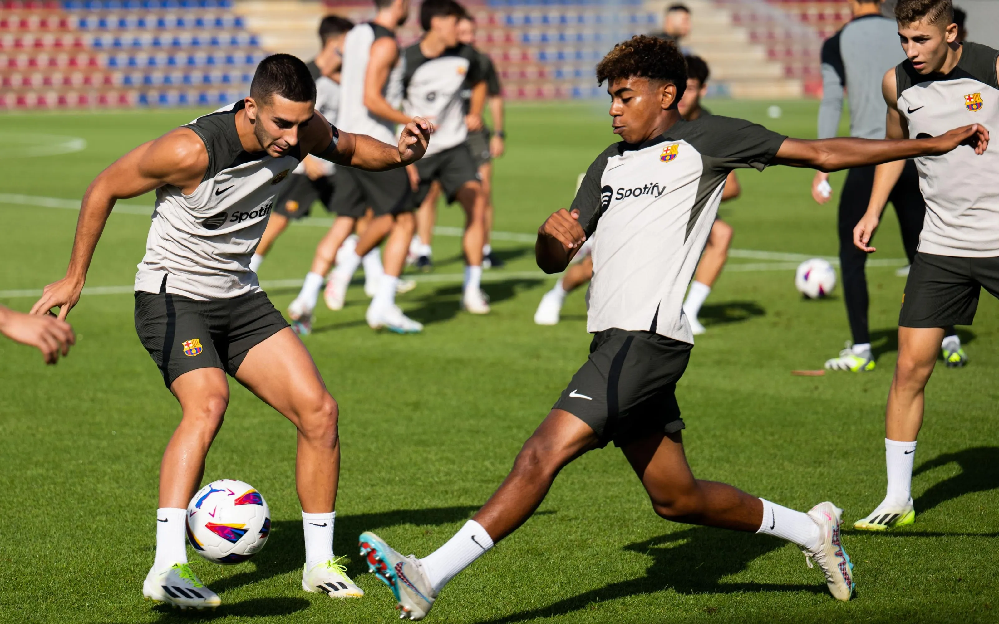Lamine Yamal, durant un entrenament del Barça aquest estiu | FC Barcelona