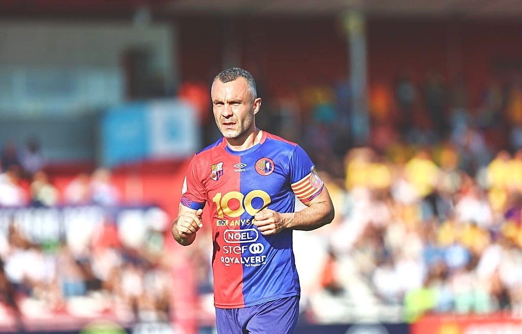 Eloi Escondido, durante un partido con el Olot de la temporada 2021-2022 | @eloiamagat