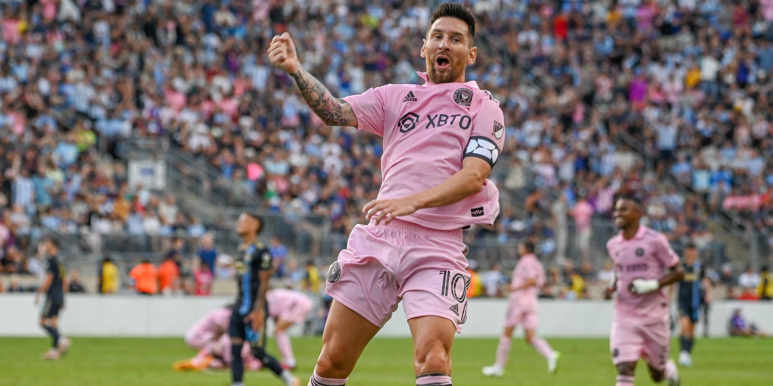 Messi celebra el seu gol des de 32 metres | Europa Press
