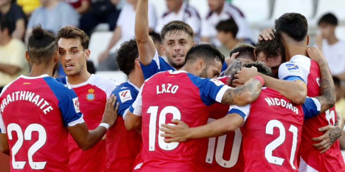 Els jugadors de l'Espanyol celebrant el gol de Calero | RCD Espanyol