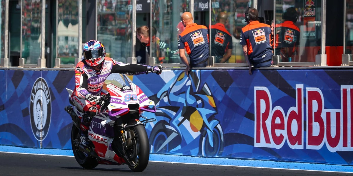 Jorge Martín celebrant la seva victòria a San Marino | MotoGP