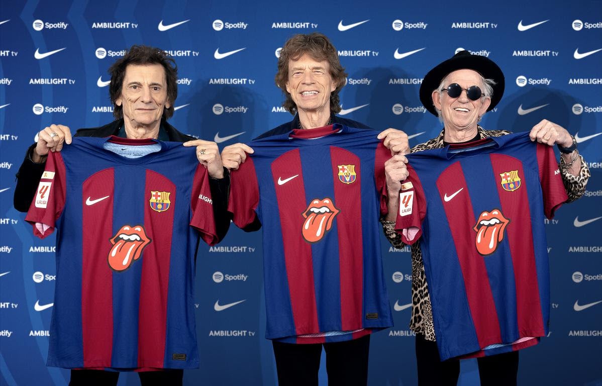Els Rolling Stones, amb la samarreta del Barça amb el seu logotip | FC Barcelona