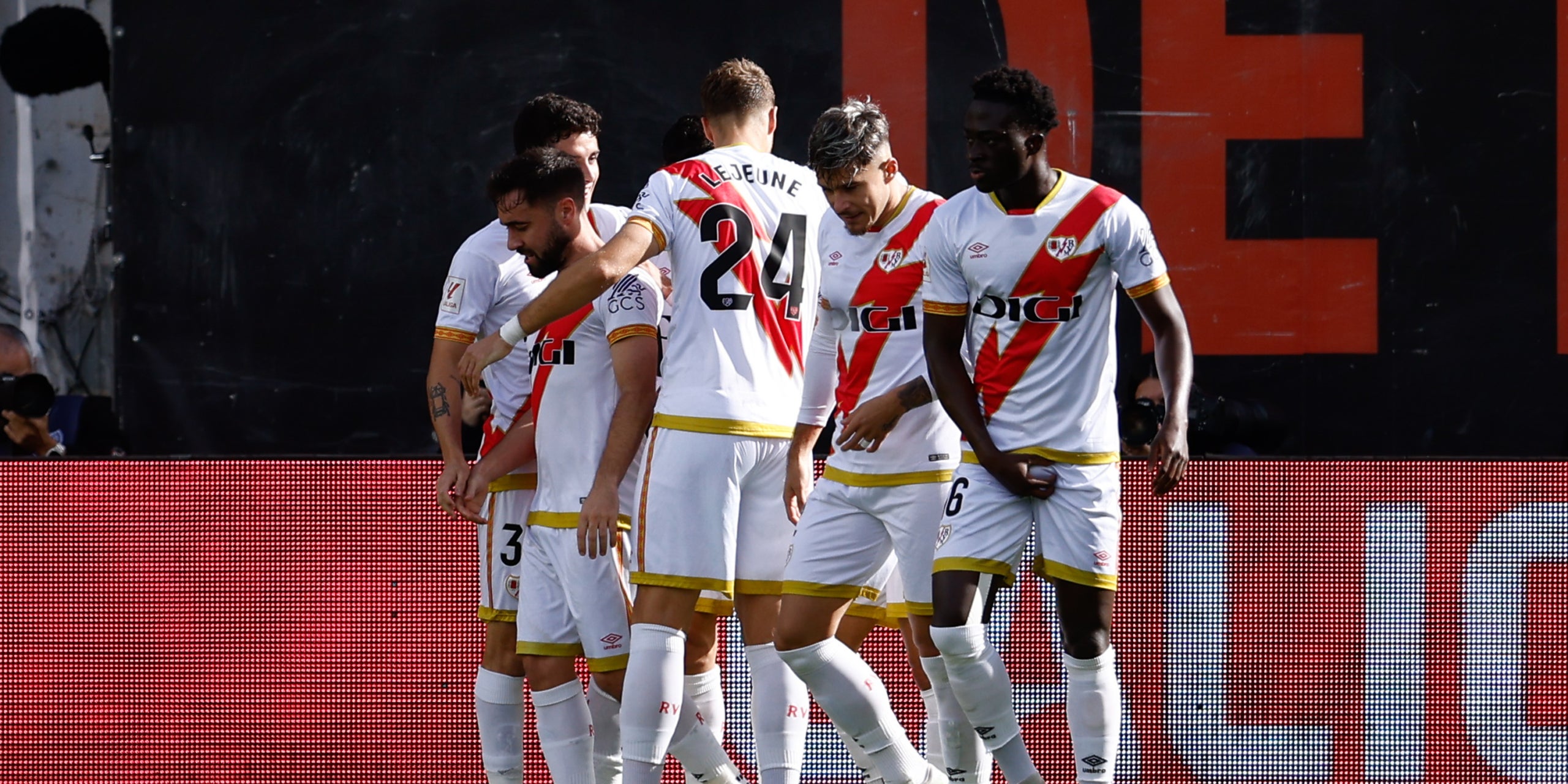 Els jugadors del Rayo, celebrant un gol | Europa Press
