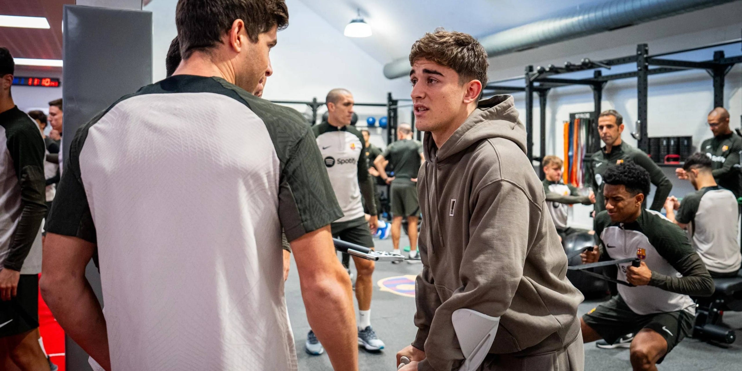 Gavi, en el gimnasio del Barça después de lesionarse | FC Barcelona